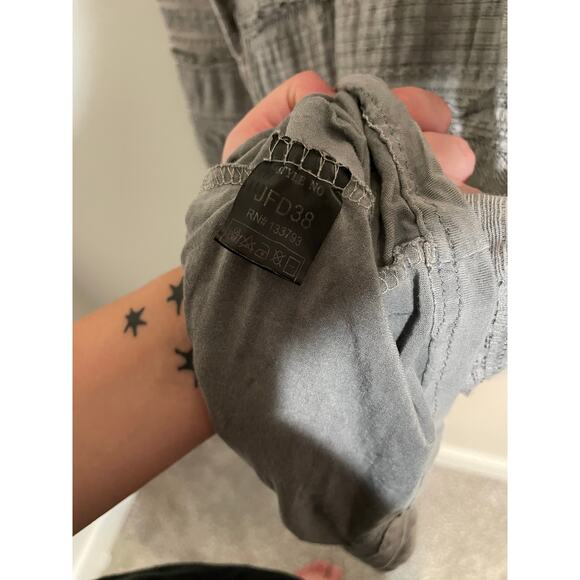 Pol‎ Gray Lace Boho Long Sleeve Mini Dress Size Medium - Picture 11 of 12